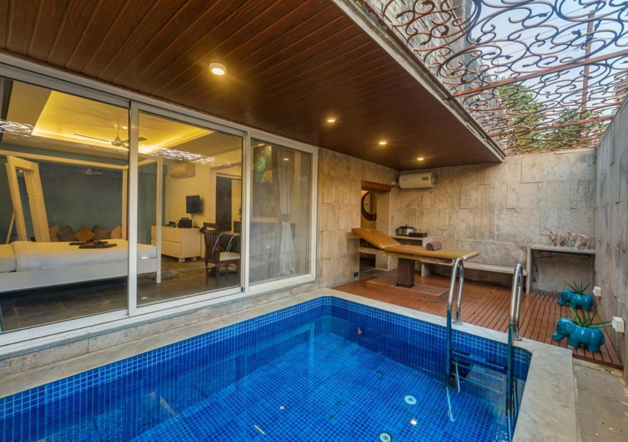 Saffronstays Urja, Lonavala - Private Villa With 2 Pools, Spa Room, Private Elevator & Waterfall Екстер'єр фото
