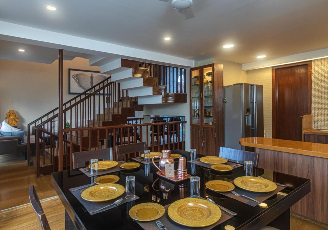 Saffronstays Urja, Lonavala - Private Villa With 2 Pools, Spa Room, Private Elevator & Waterfall Екстер'єр фото